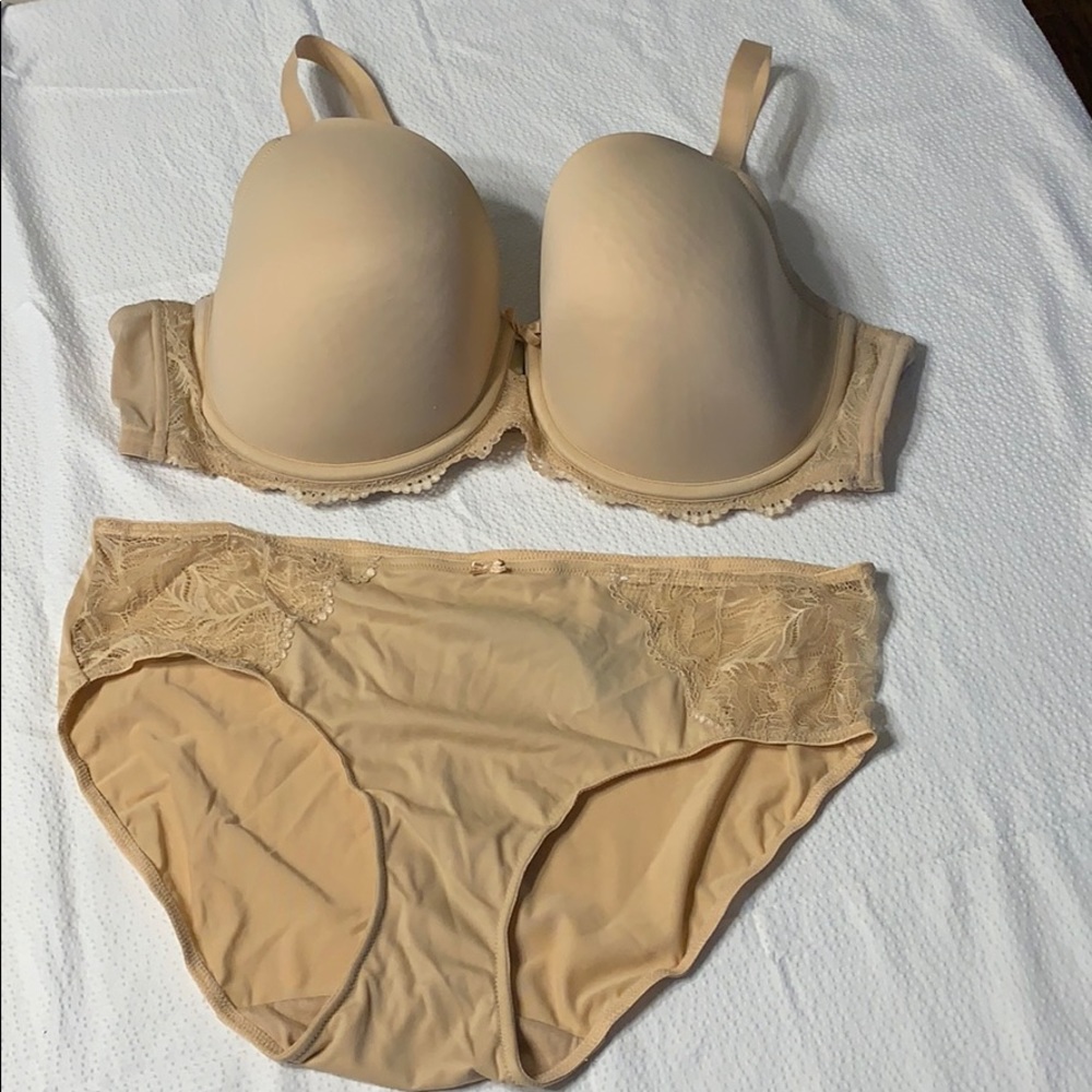 INC Balconette Bra Size 44DD Color Frappe